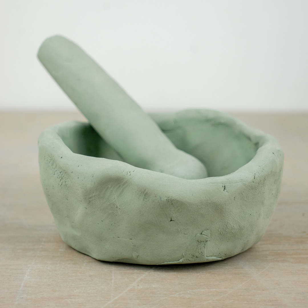 Make a Mortar and Pestle – Smashed Clay + Studios
